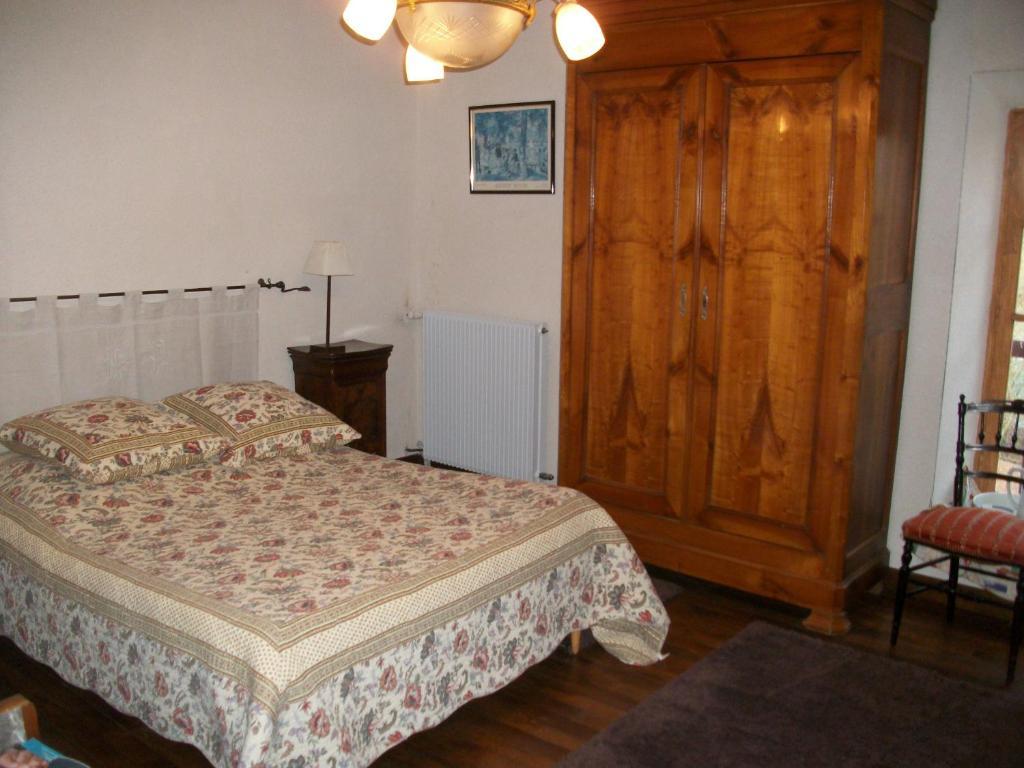 Chambre D'Hote Moulin Du Ru Aulnoy Quarto foto